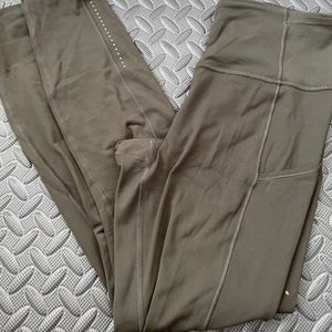 COPY - Lululemon green leggings with pockets 4